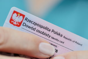 Nawet internetowi bukmacherzy muszą weryfikować pełnoletniość graczy  weryfikacja tożsamości i wieku graczy
