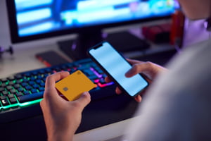 Zakłady bukmacherskie na mecze e-sportowe najłatwiej obstawisz przez stronę internetową lub aplikację mobilną bukmachera e-sport - zakłady bukmacherskie online
