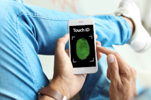 TouchID pozwala zabezpieczyć aplikację przed dostępem innych osób Aplikacje bukmacherskie - TouchID