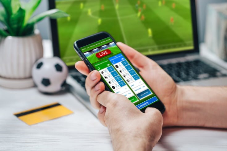 Bukmacherzy oferują bogate zakłady bukmacherskie na różne piłkarskie ligi polskie Zakłady bukmacherskie - liga polska