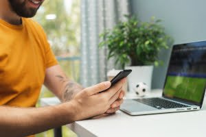 Obstawianie Ekstraklasy na żywo wymaga oglądania meczu przynajmniej za pośrednictwem transmisji Zakłady bukmacherskie na Ekstraklasę live